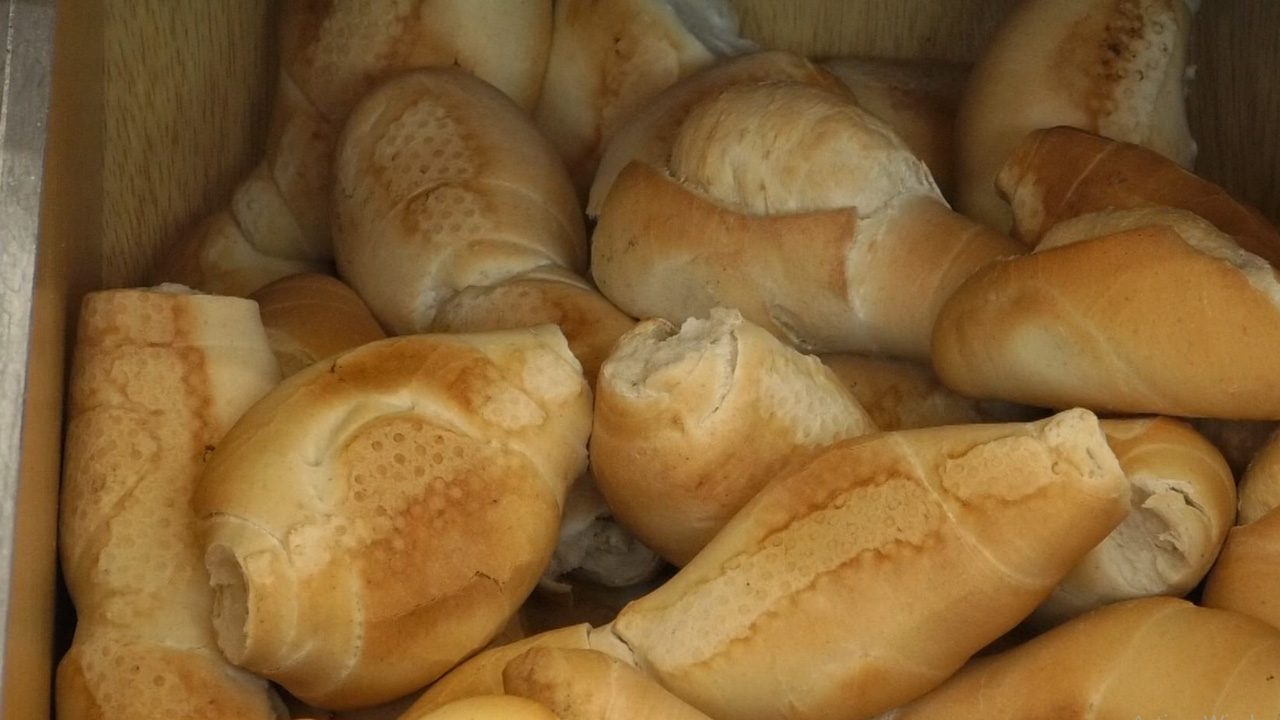 El kilo de pan subirá a 500 pesos - Noticiero 9